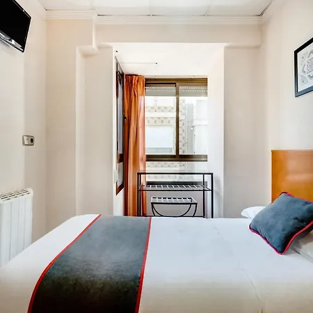 Oyo Luci-mar Guest house Silla