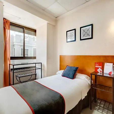 Oyo Luci-mar Guest house Silla